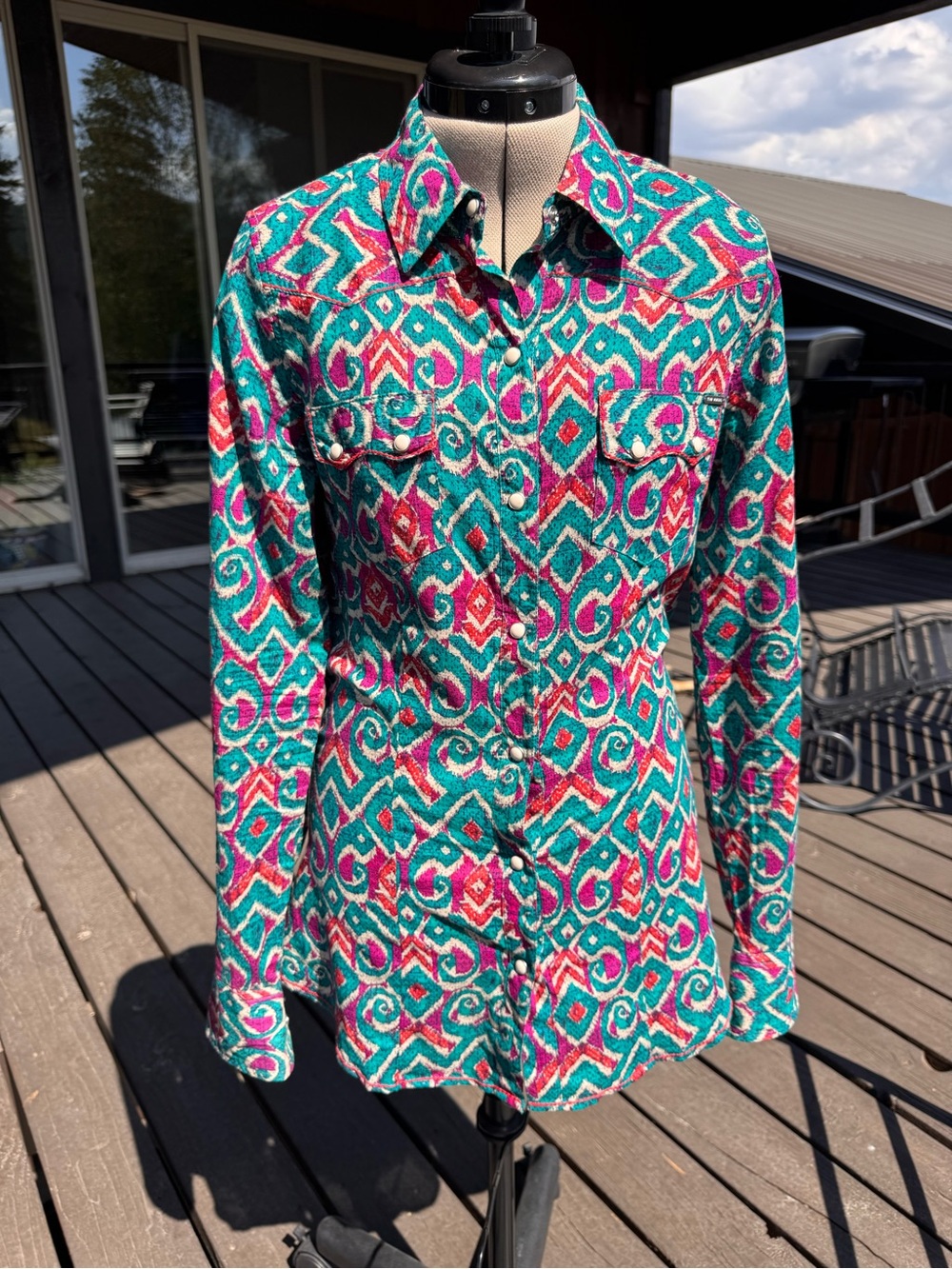 XS Women’s Tin Haul Button Down